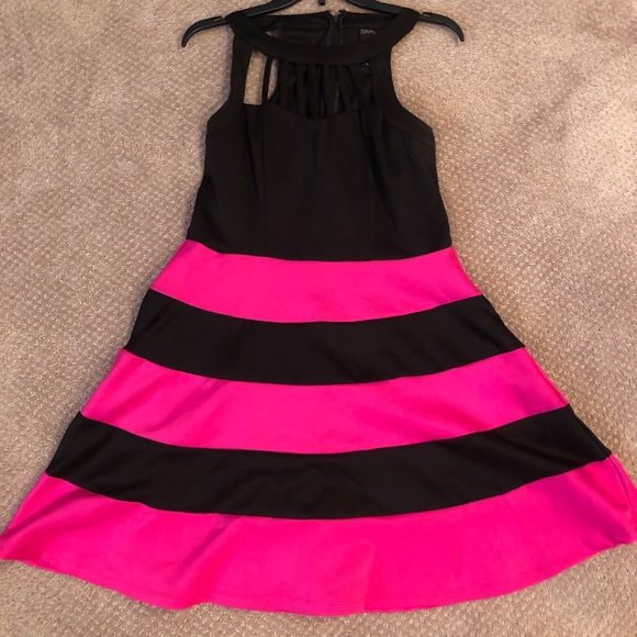 Trixxi Formal Dress - Picture 1 of 2